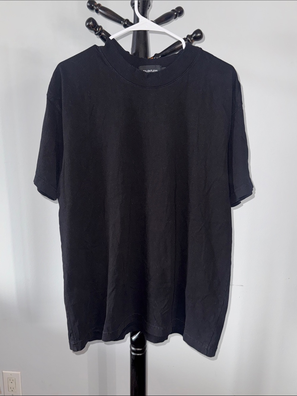 Black Men's Crew Neck T-Shirt - Classic Casual 33.B